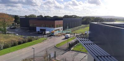 Local d'activité / Entrepôt - 2 000 m²