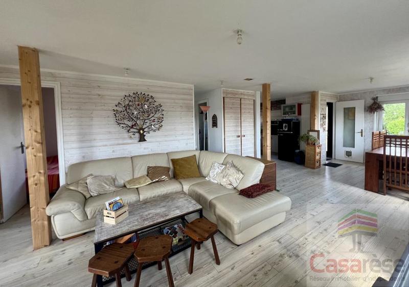 Maison - 90 m² - 4 pièces