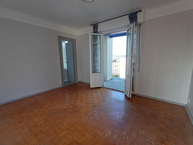 Appartement - 80 m² - 3 pièces
