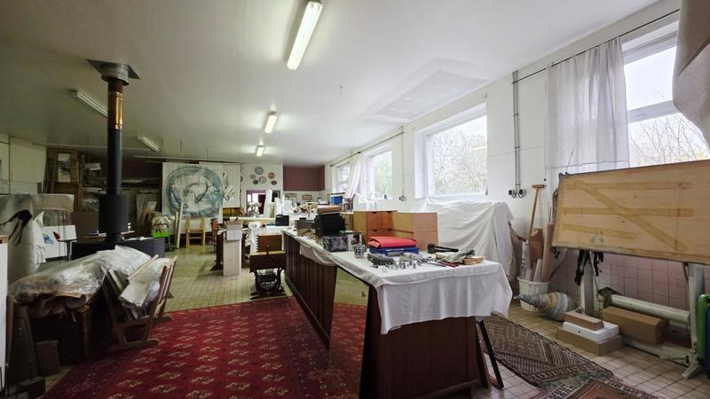 Maison - 401 m² - 6 pièces