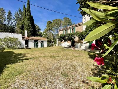 Mas - 342 m² - 11 pièces