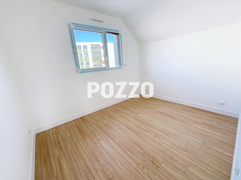 Maison - 98 m² - 5 pièces