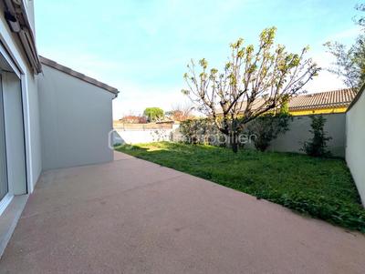 Maison jumelée - 69 m² - 3 pièces