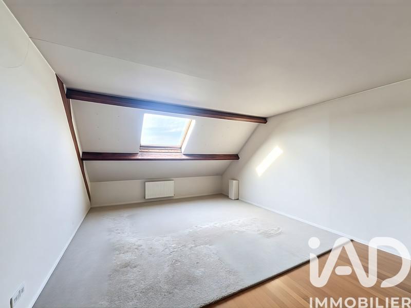 Maison - 155 m² - 9 pièces