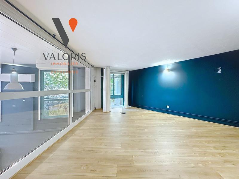 Local commercial - 150 m² - 5 pièces