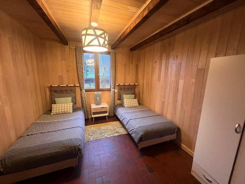 Maison - 170 m² - 12 pièces