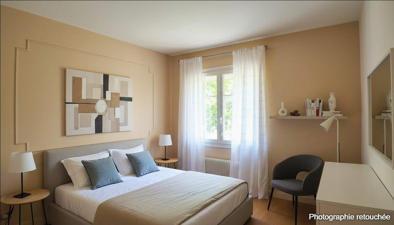 Maison traditionnelle - 182 m² - 7 pièces