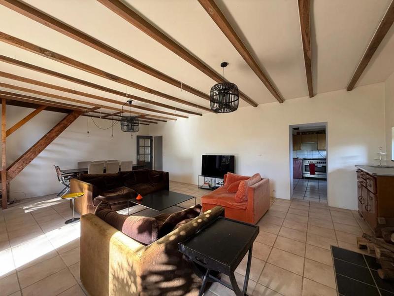Maison en pierre - 205 m² - 8 pièces