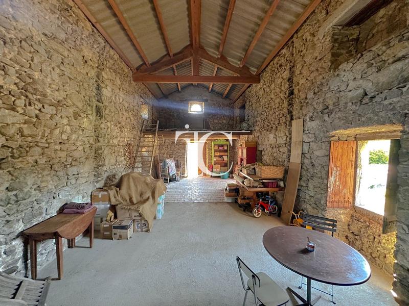 Maison - 119 m² - 11 pièces