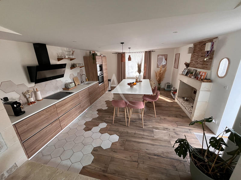 Maison - 189 m² - 7 pièces