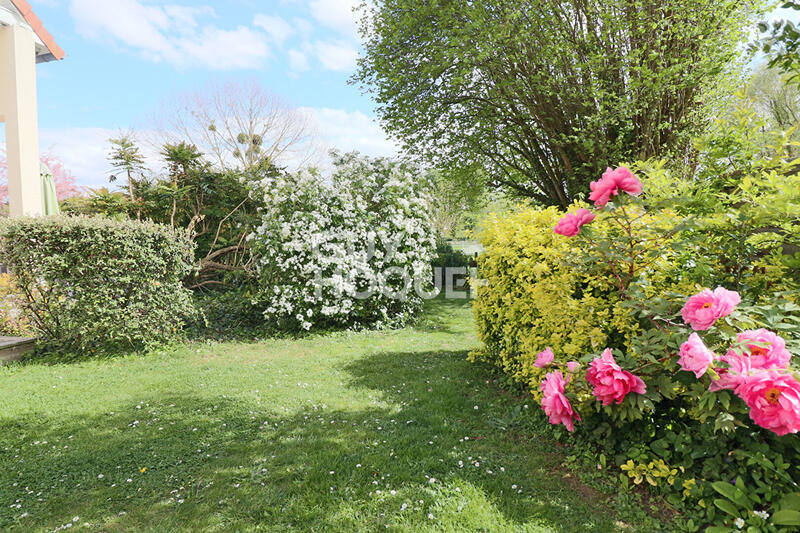 Maison - 180 m² - 7 pièces