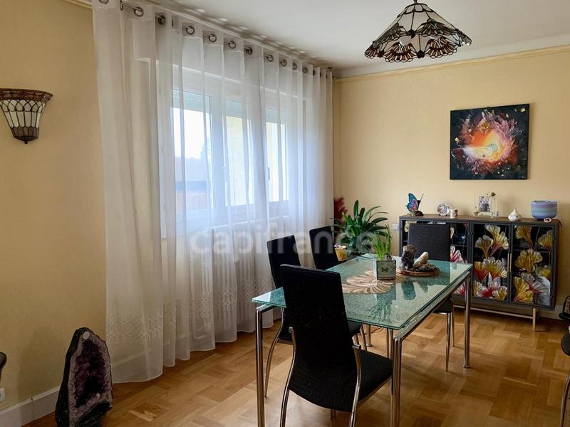 Maison - 140 m² - 5 pièces