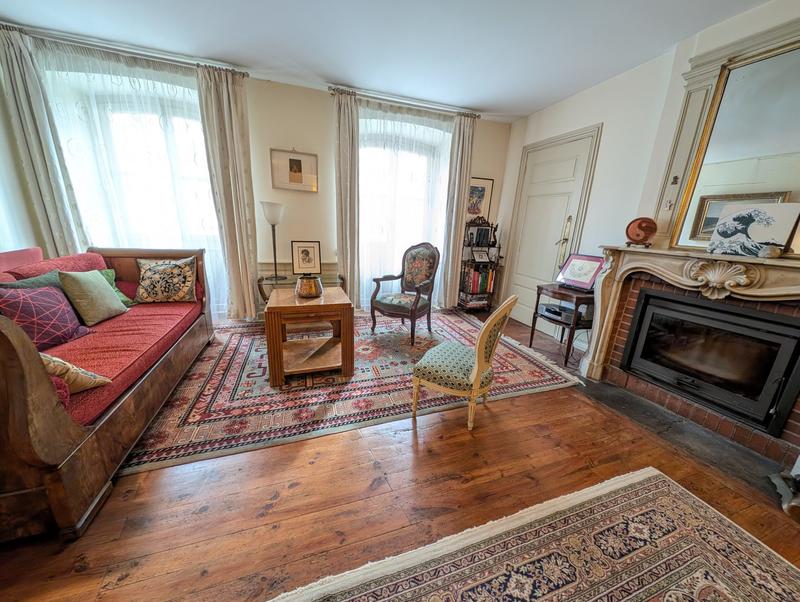 Maison - 280 m² - 9 pièces