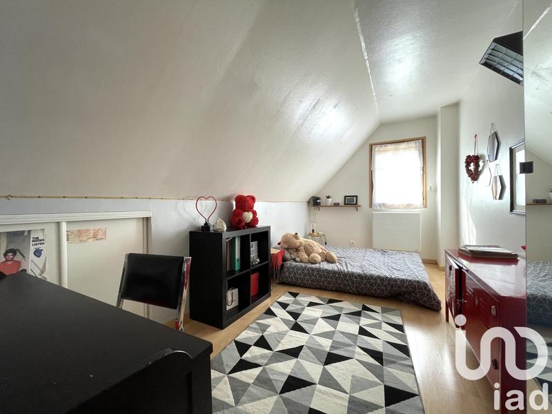 Maison - 122 m² - 6 pièces