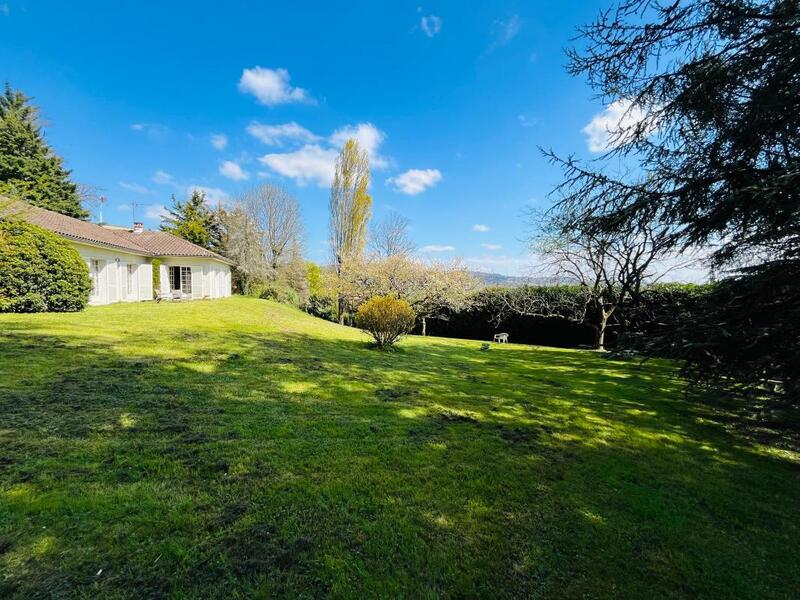 Maison - 182 m² - 5 pièces