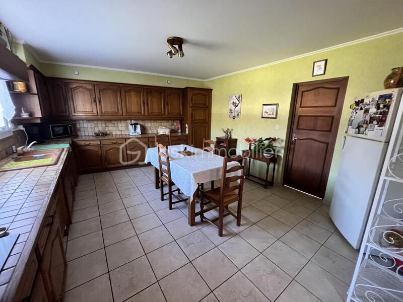 Maison traditionnelle - 183 m² - 6 pièces