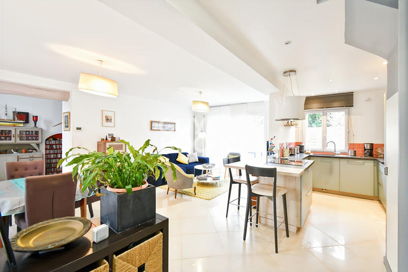 Maison - 131 m² - 6 pièces