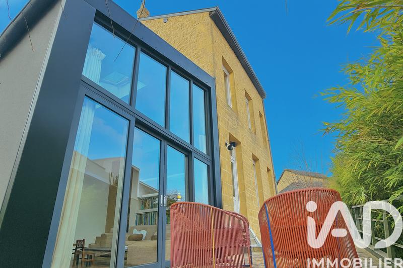 Maison de ville - 200 m² - 7 pièces