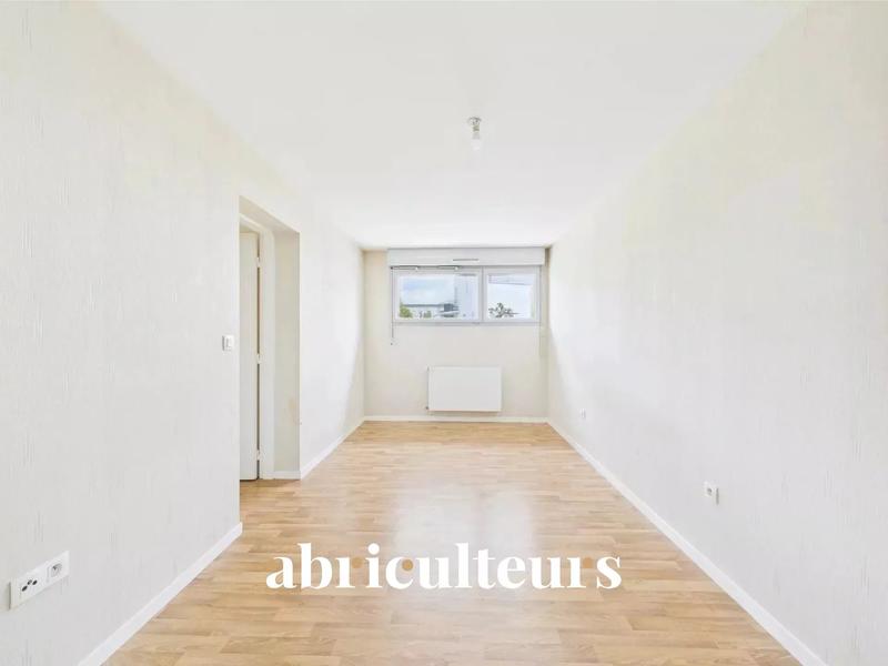 Maison - 97 m² - 5 pièces