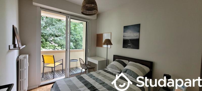 Chambre - 10 m² - 1 pièce