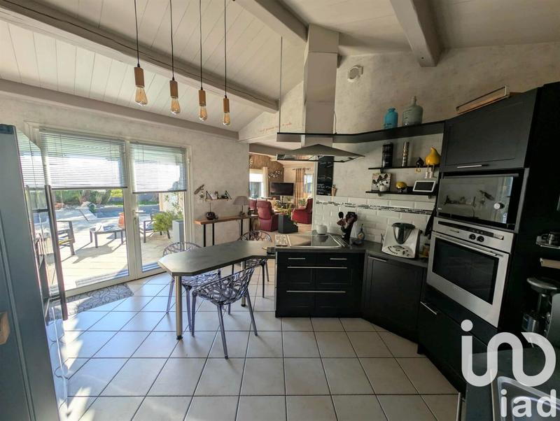 Maison - 175 m² - 6 pièces