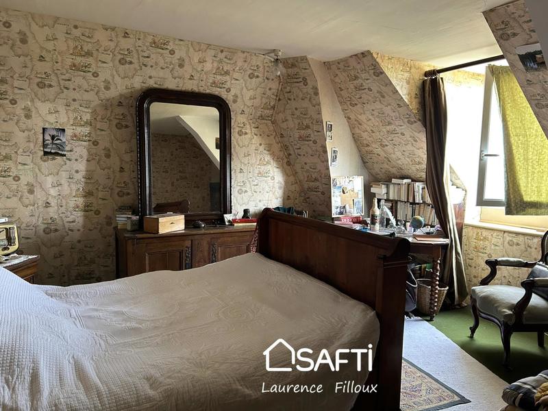 Maison - 230 m² - 11 pièces