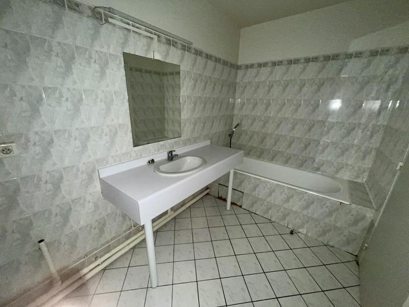 Appartement ancien - 61 m² - 3 pièces