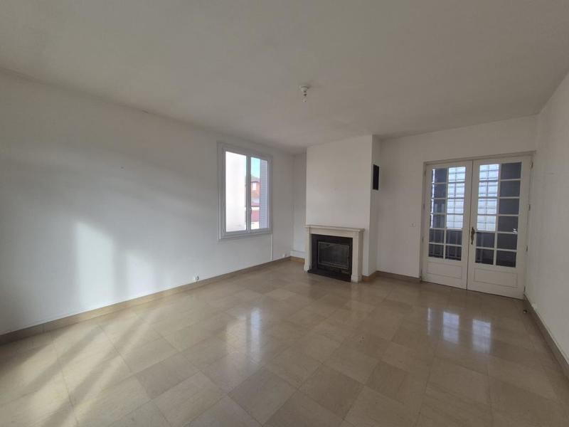 Maison - 200 m² - 7 pièces