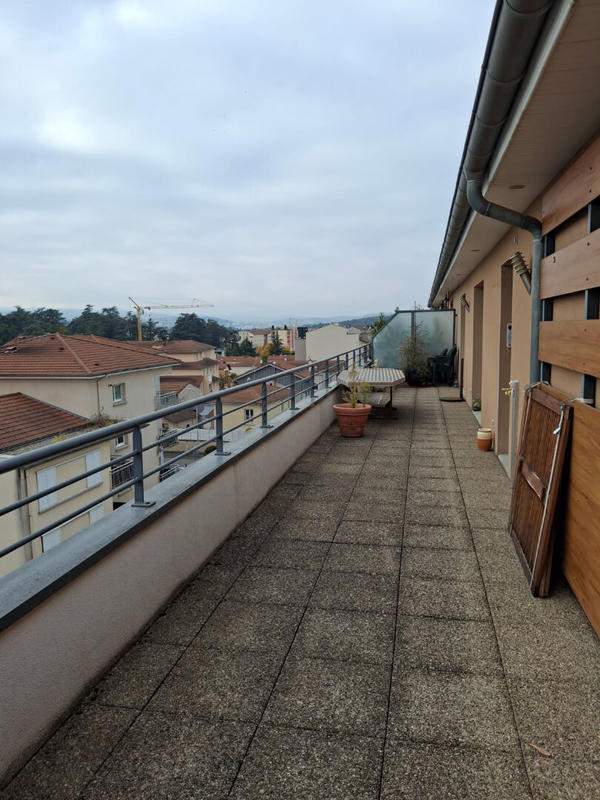 Appartement - 93 m² - 4 pièces