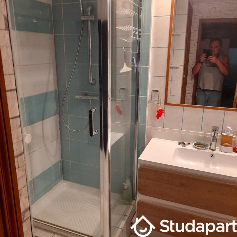 Chambre - 13 m² - 1 pièce