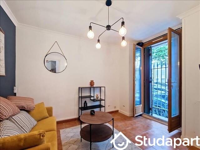 Chambre - 9 m² - 1 pièce