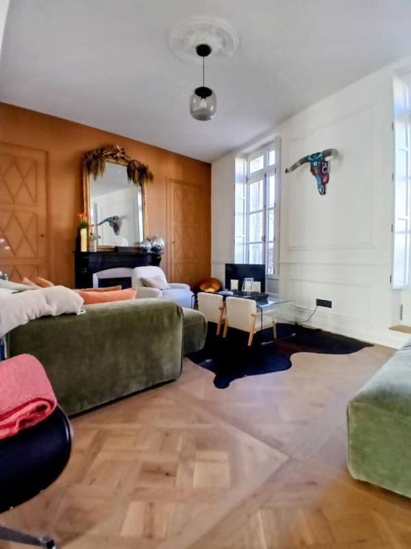 Maison - 350 m² - 9 pièces