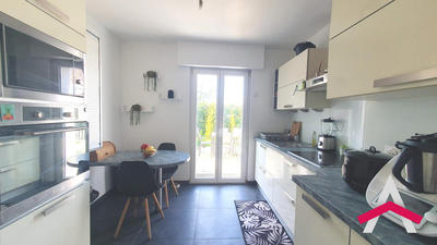 Maison - 76 m² - 5 pièces