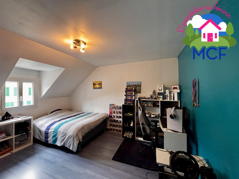 Maison traditionnelle - 167 m² - 5 pièces