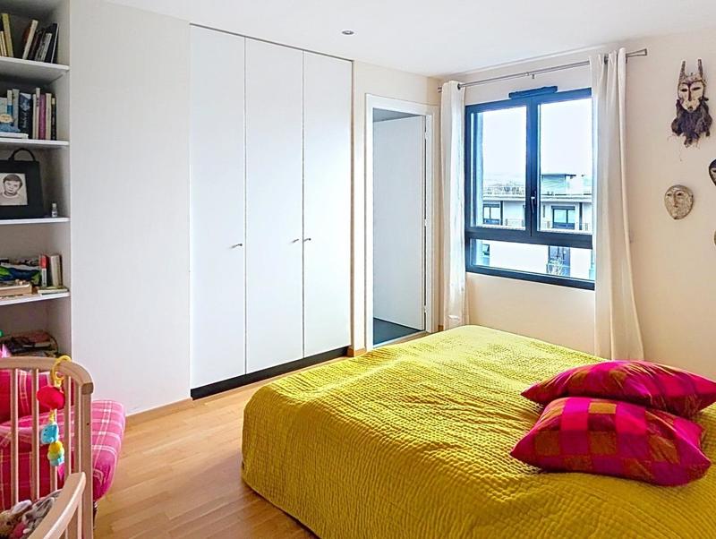 Appartement - 210 m² - 6 pièces