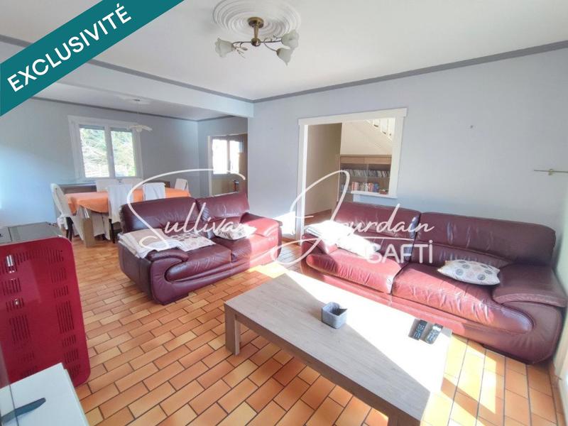 Maison - 139 m² - 8 pièces