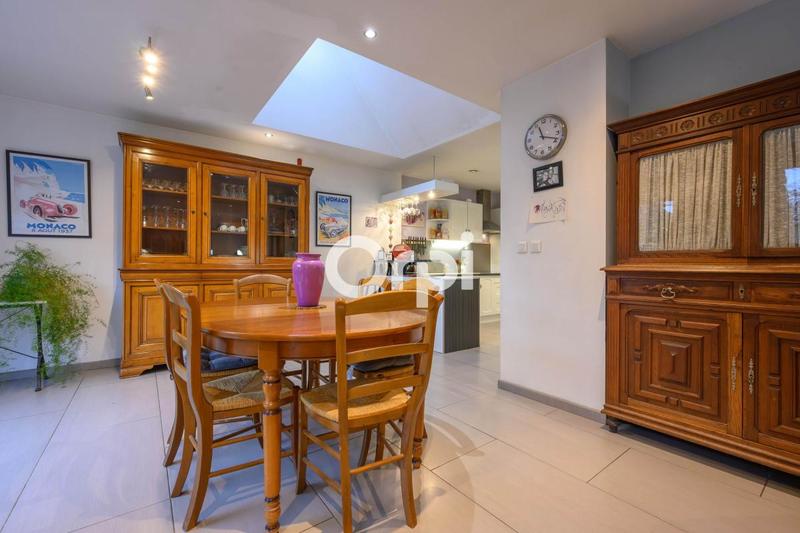 Maison - 141 m² - 5 pièces