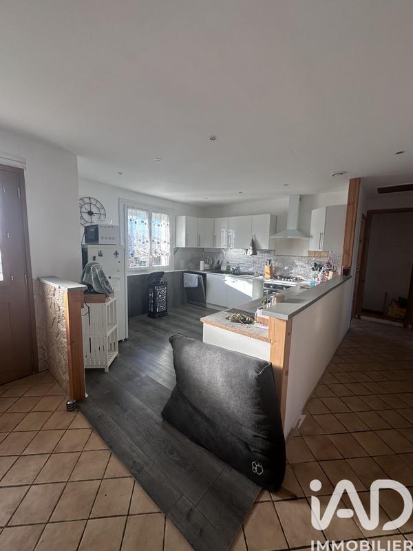 Maison - 90 m² - 5 pièces