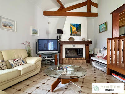 Maison traditionnelle - 146 m² - 6 pièces