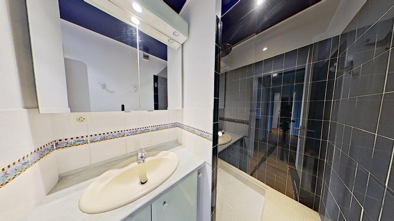 Appartement - 110 m² - 4 pièces