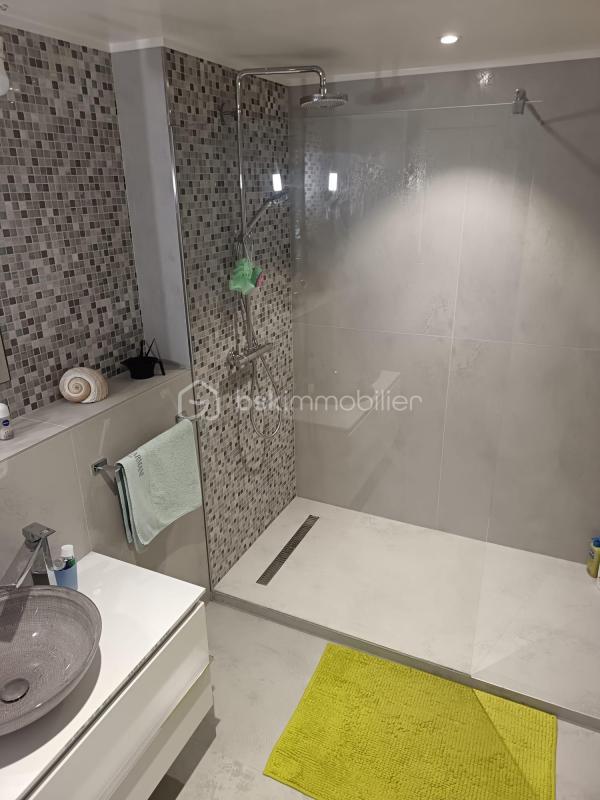 Maison - 190 m² - 8 pièces