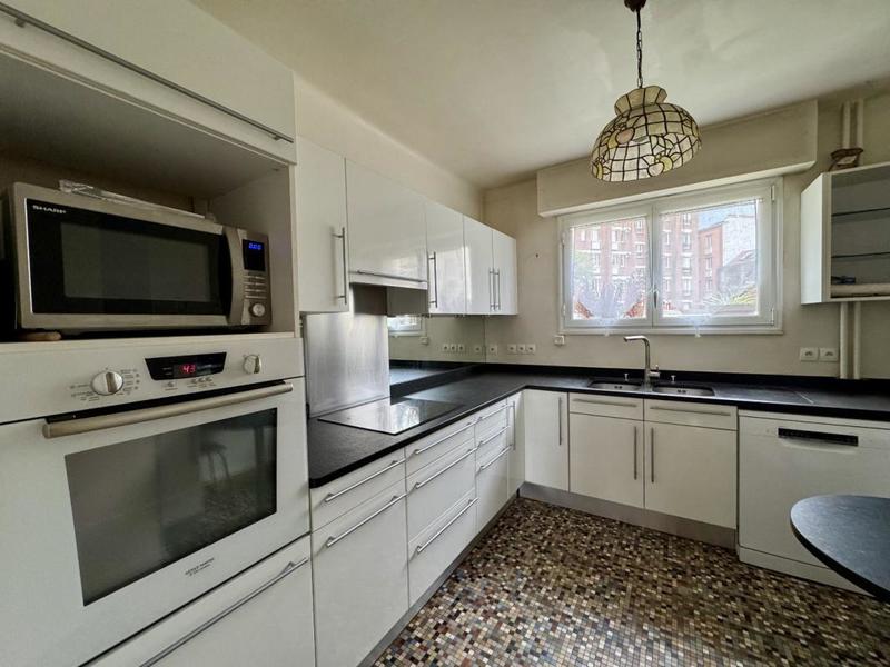 Appartement - 100 m² - 4 pièces