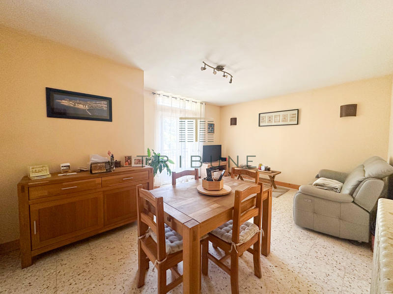 Appartement - 81 m² - 4 pièces