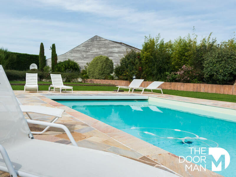 Maison - 310 m² - 12 pièces