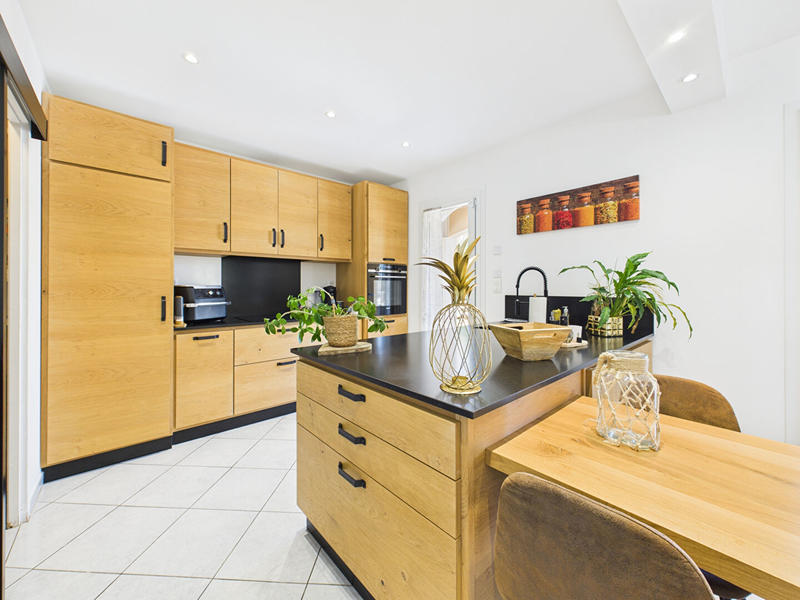 Maison - 145 m² - 4 pièces