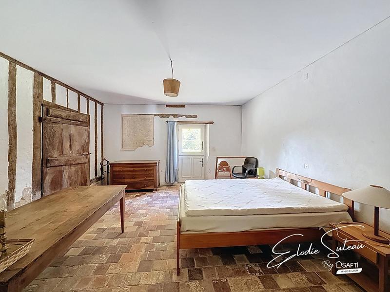 Maison - 270 m² - 10 pièces