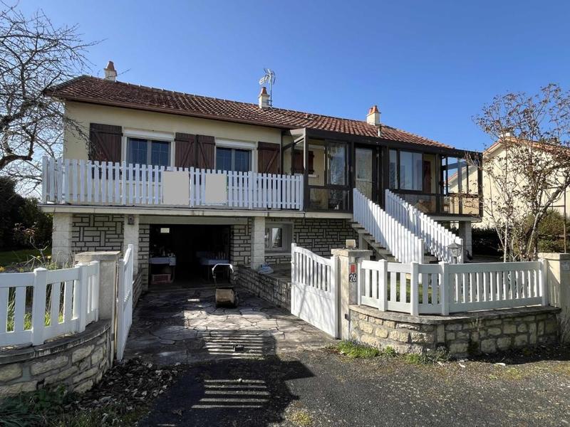 Maison - 137 m² - 6 pièces