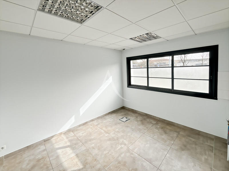 Local commercial - 155 m²