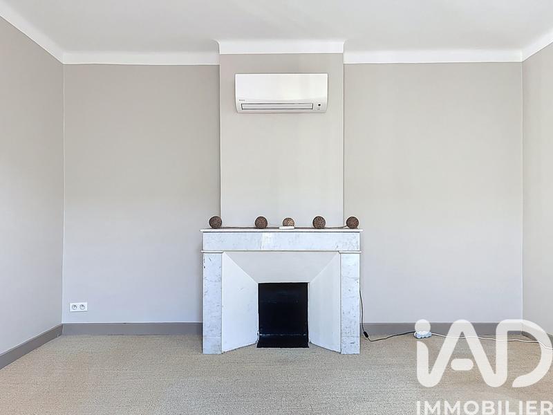 Maison - 213 m² - 7 pièces