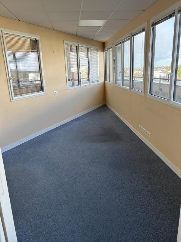 Local d'activité / Entrepôt - 37 m²